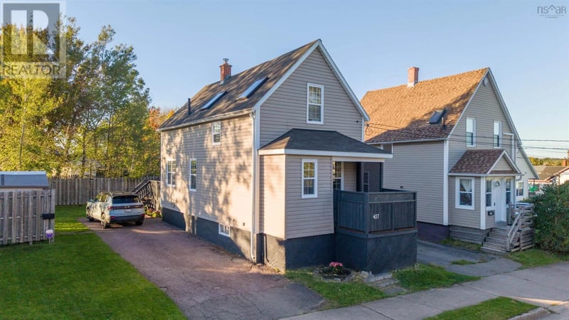 437 St Peters Road, Sydney, Nova Scotia, B1R4R7, Sydney, Nova Scotia — photo 1 of 5