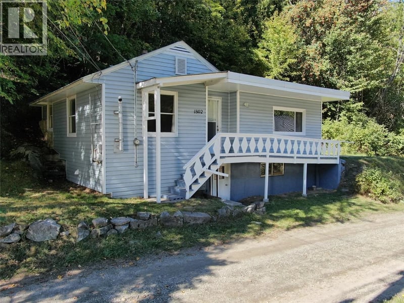 1802 Perrier Road, Nelson, British Columbia, V1L6Y8, Nelson, British Columbia — photo 1 of 5