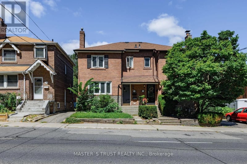 140 Davisville Avenue, Toronto (Mount Pleasant West), Ontario, M4S1E8, Toronto (Mount Pleasant West), Ontario — photo 1 of 5