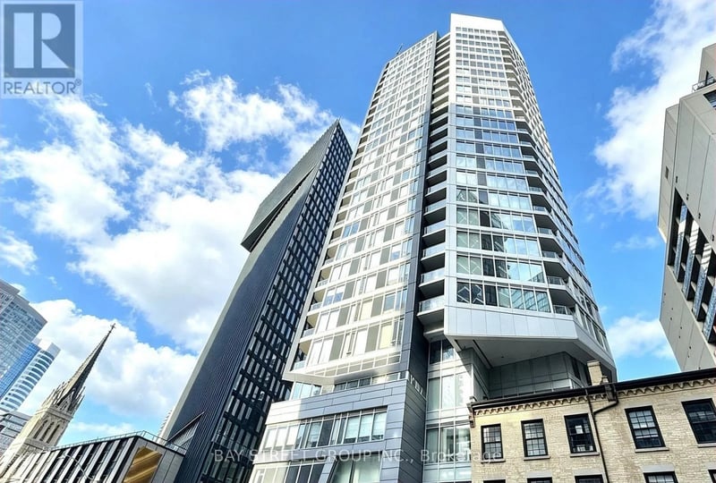 #1906 68 Shuter Street, Toronto (Church-Yonge Corridor), Ontario, M5B1B4, Toronto (Church-Yonge Corridor), Ontario — photo 1 of 5