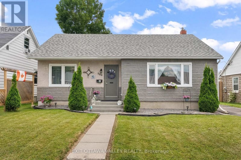 500 DOMINION Street, Renfrew, Ontario, K7V1H6, Renfrew, Ontario — photo 1 of 5