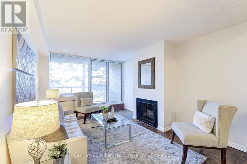 #304 20 Speers Road, Oakville (CO Central), Ontario, L6K3R5, Oakville (CO Central), Ontario — photo 1 of 5