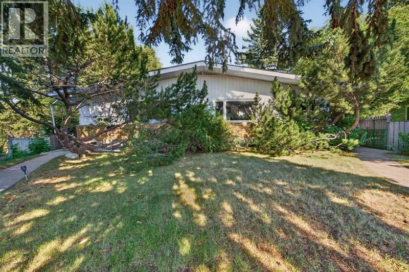14 Rosetree Crescent Northwest, Calgary, Alberta, T2K1M9, Calgary, Alberta — photo 1 of 5