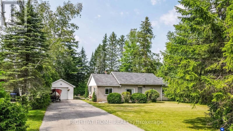 774 James Street, Innisfil (Alcona), Ontario, L9S2G6, Innisfil (Alcona), Ontario — photo 1 of 5
