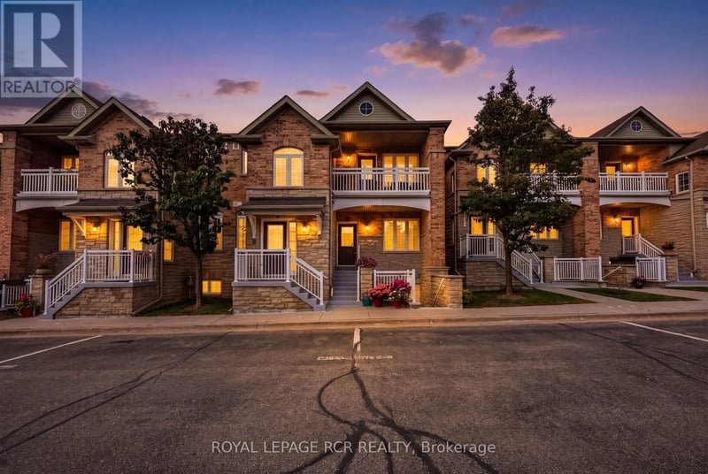 #11 520 Silken Laumann Drive, Newmarket (Stonehaven-Wyndham), Ontario, L3X2S7, Newmarket (Stonehaven-Wyndham), Ontario — photo 1 of 5
