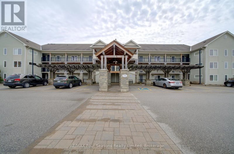 #105 6 Brandy Lane Drive, Collingwood, Ontario, L9Y0X4, Collingwood, Ontario — photo 1 of 5
