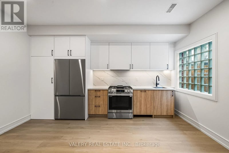 131 Dovercourt Road, Toronto (Trinity-Bellwoods), Ontario, M6J3C5, Toronto (Trinity-Bellwoods), Ontario — photo 1 of 5