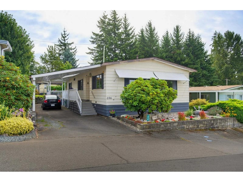 #256 27111 0 Avenue, Langley, British Columbia, V4W2T6, Langley, British Columbia — photo 1 of 5