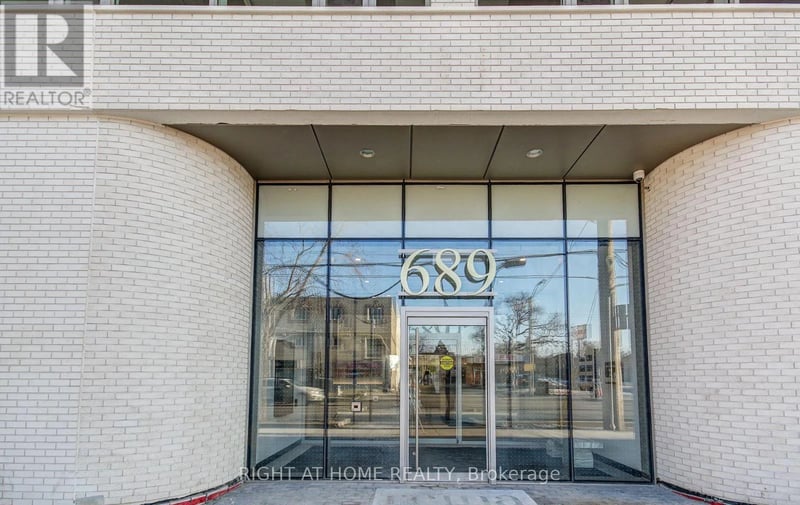 #504 689 The Queensway, Toronto (Stonegate-Queensway), Ontario, M8Y0C8, Toronto (Stonegate-Queensway), Ontario — photo 1 of 5