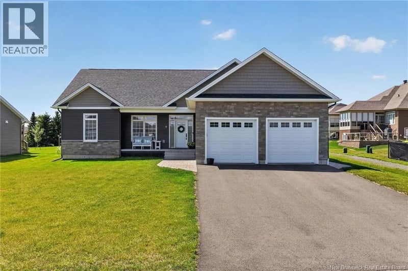 9 Congressional Crescent, Moncton, New Brunswick, E1H3L2, Moncton, New Brunswick — photo 1 of 5