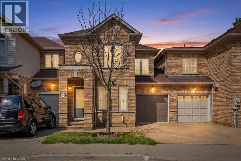 2393 CURTIS Road, Burlington, Ontario, L7L7M4, Burlington, Ontario — photo 1 of 5