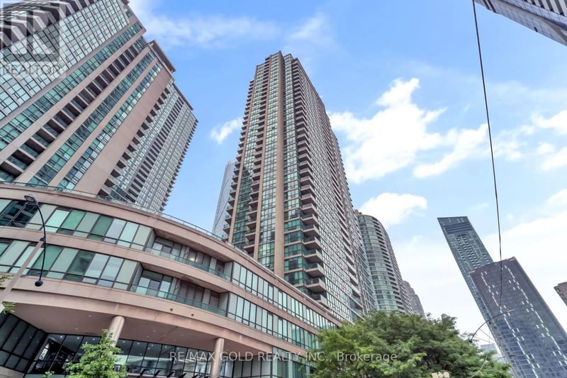 #1808 16 Yonge Street, Toronto (Waterfront Communities), Ontario, M5E2A1, Toronto (Waterfront Communities), Ontario — photo 1 of 5