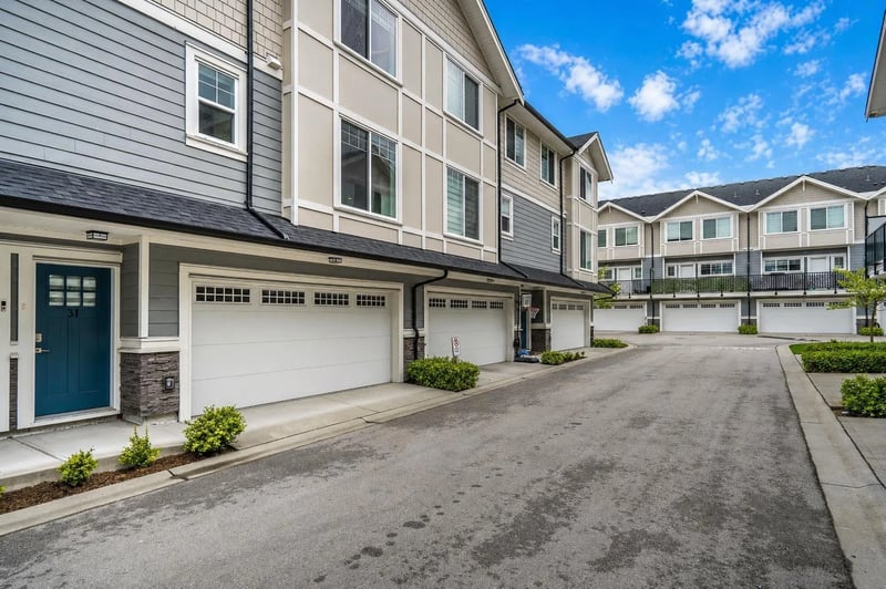 #31 19501 74 Avenue, Surrey, British Columbia, V4N6V7, Surrey, British Columbia — photo 1 of 5