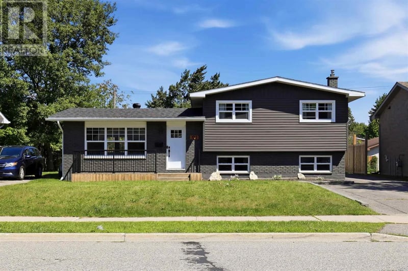 122 Boundary RD, Sault Ste. Marie, Ontario, P6A5B8, Sault Ste. Marie, Ontario — photo 1 of 5
