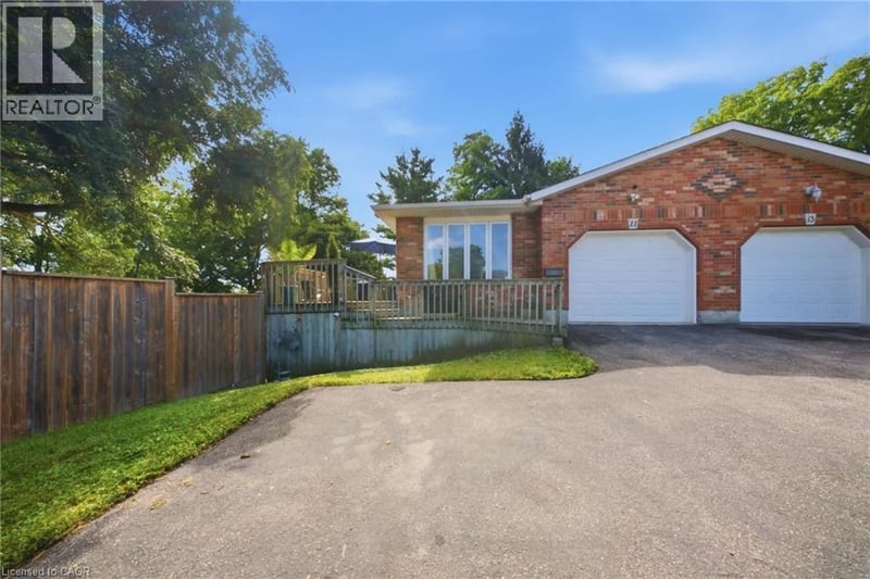 11 DUNDAS Street West, Paris, Ontario, N3L1E9, Paris, Ontario — photo 1 of 5