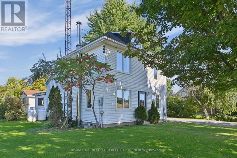 2328 KERR Line, Whitewater Region, Ontario, K0J1V0, Whitewater Region, Ontario — photo 1 of 5