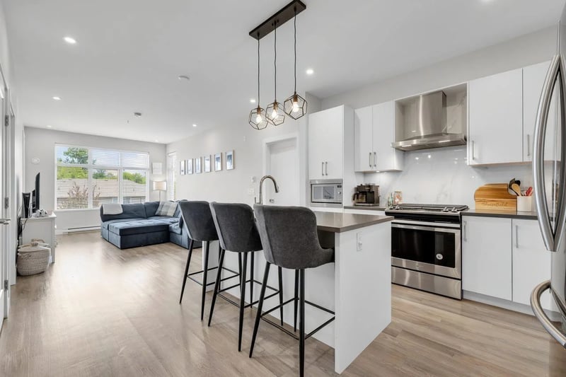 #411 15436 31 Avenue, Surrey, British Columbia, V3Z1H3, Surrey, British Columbia — photo 1 of 5