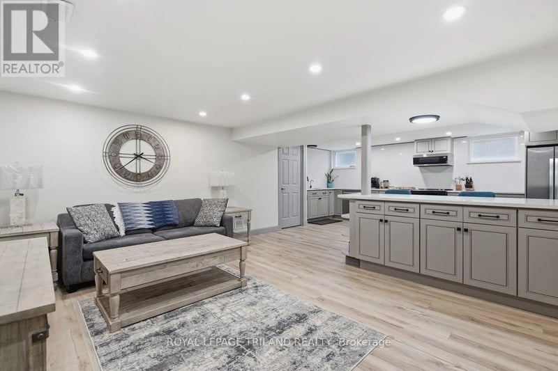 27 Aldborough Avenue, St. Thomas, Ontario, N5R4S8, St. Thomas, Ontario — photo 1 of 5