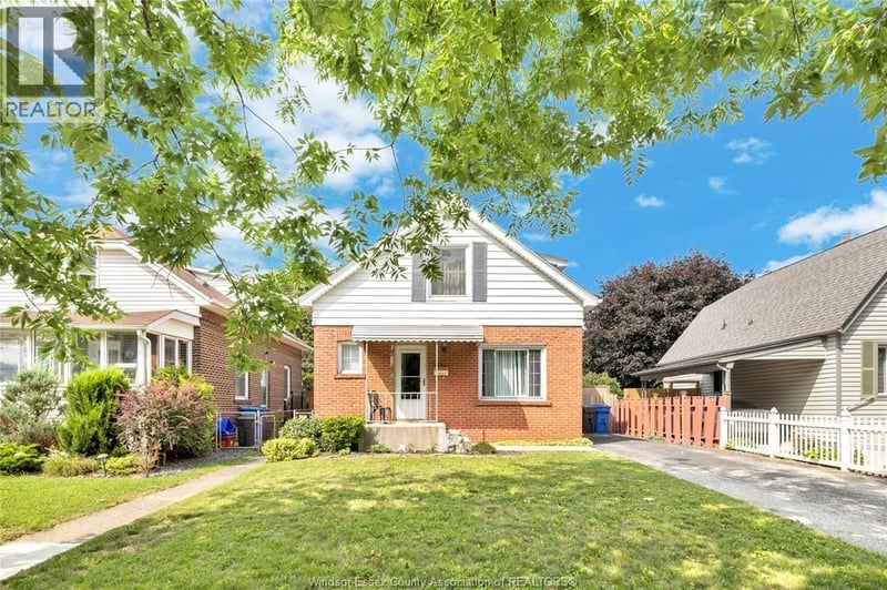 2453 TURNER Road, Windsor, Ontario, N8W3K9, Windsor, Ontario — photo 1 of 5