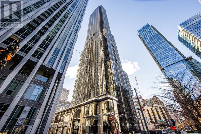#2506 11 Yorkville Avenue, Toronto (Annex), Ontario, M4W0B7, Toronto (Annex), Ontario — photo 1 of 5