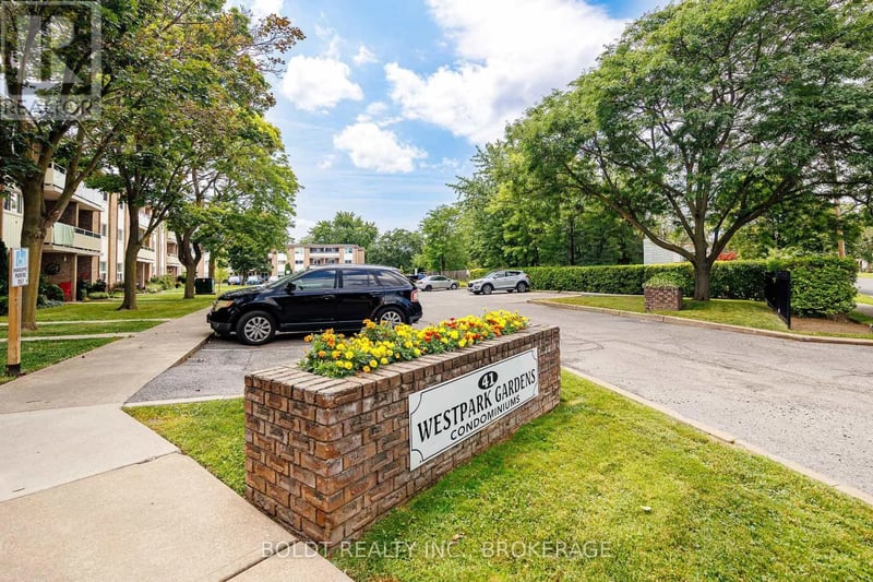 #209 41 Rykert Street, St. Catharines (Western Hill), Ontario, L2S3A4, St. Catharines (Western Hill), Ontario — photo 1 of 5