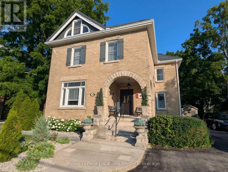 138 Bruce Street South, Blue Mountains, Ontario, N0H2P0, Blue Mountains, Ontario — photo 1 of 5