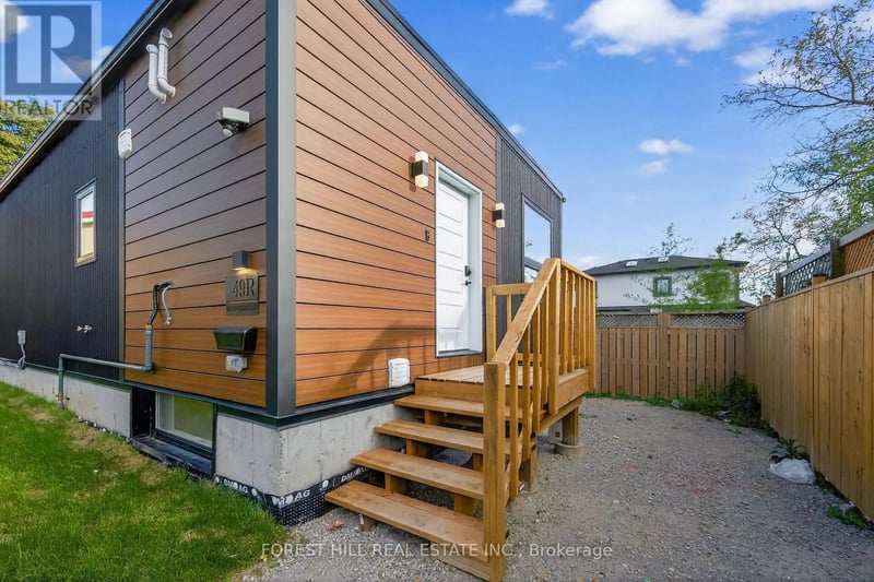 #R - GARDEN 42 Chatfield Drive, Toronto (Banbury-Don Mills), Ontario, M3H3M1, Toronto (Banbury-Don Mills), Ontario — photo 1 of 5