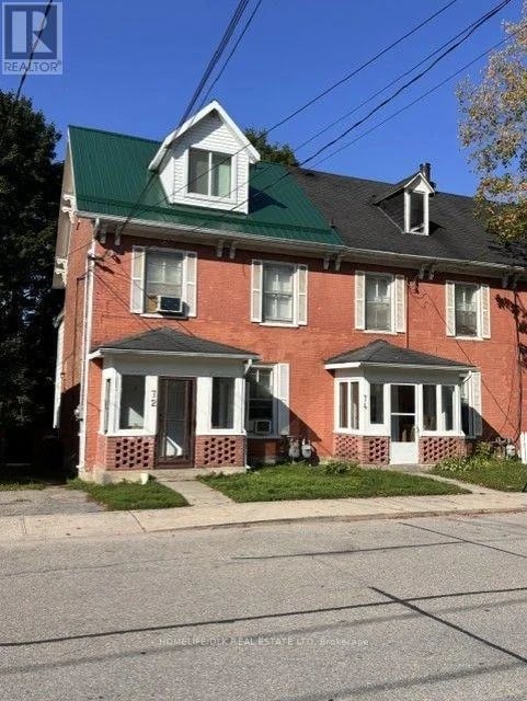72-74 Park Street, Brockville, Ontario, K6V2G5, Brockville, Ontario — photo 1 of 5