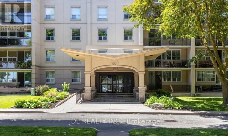 #908 6400 Huggins Street, Niagara Falls (Stamford), Ontario, L2J3G5, Niagara Falls (Stamford), Ontario — photo 1 of 5