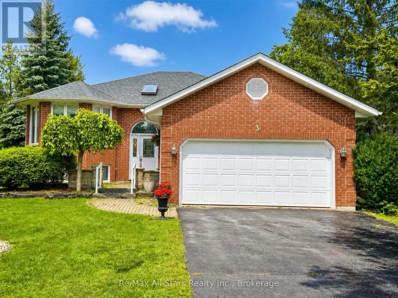 3 Governors Drive, Kawartha Lakes (Bobcaygeon), Ontario, K0M1A0, Kawartha Lakes (Bobcaygeon), Ontario — photo 1 of 5