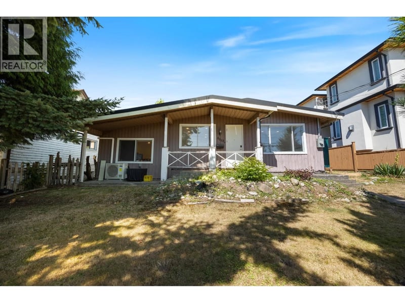 8085 10TH Avenue, Burnaby, British Columbia, V3N2S4, Burnaby, British Columbia — photo 1 of 5