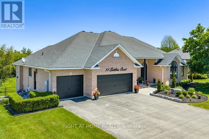 11 Settlers Court, Puslinch (Morriston), Ontario, N0B2C0, Puslinch (Morriston), Ontario — photo 1 of 5