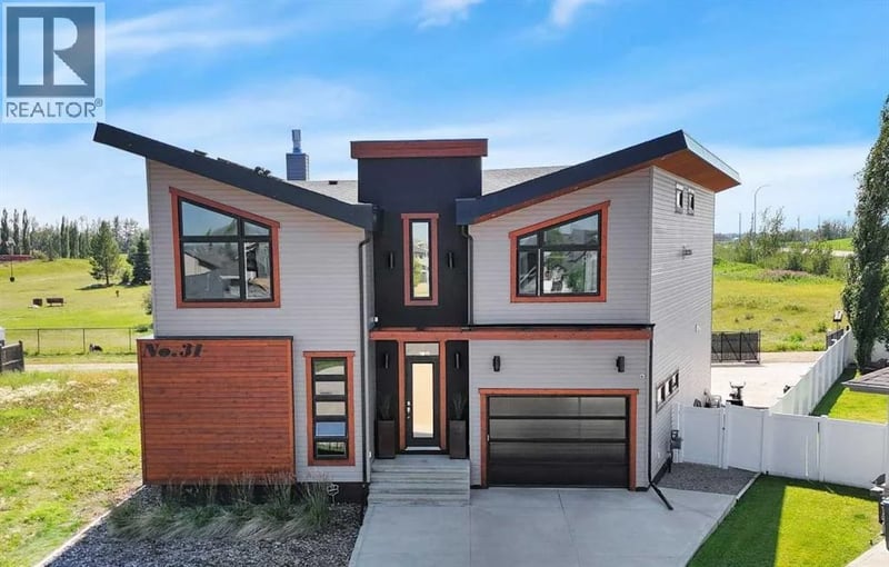 31 Leaside Crescent, Sylvan Lake, Alberta, T4S0A3, Sylvan Lake, Alberta — photo 1 of 5