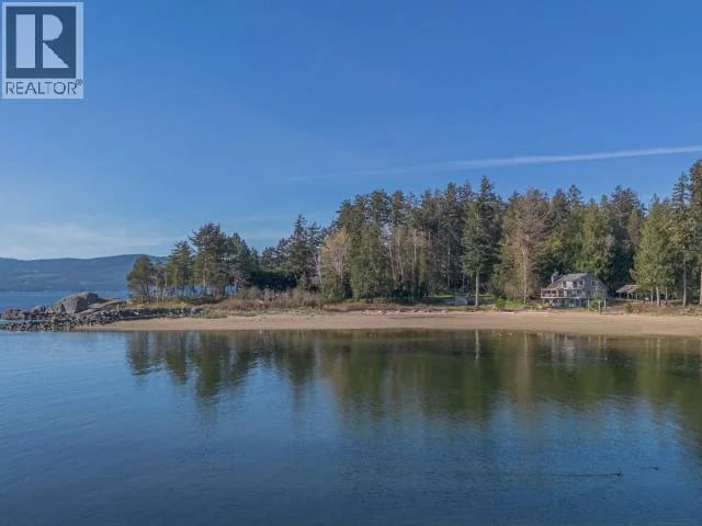 2084 MAHOOD ROAD, Powell River, British Columbia, V8A0L3, Powell River, British Columbia — photo 1 of 5