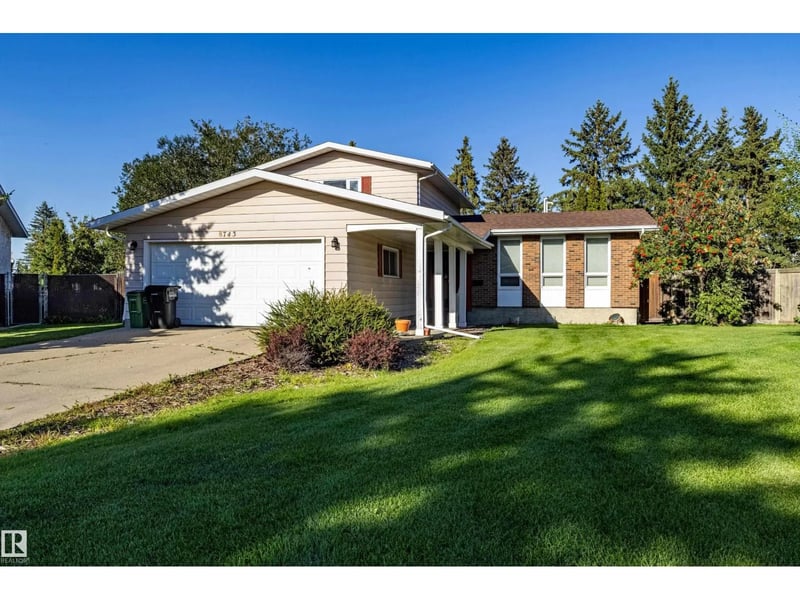 8743 179 ST NW, Edmonton, Alberta, T5T0X4, Edmonton, Alberta — photo 1 of 5