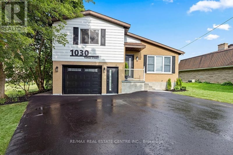 1030 Yonge Street South, Brockton, Ontario, N0G2V0, Brockton, Ontario — photo 1 of 5