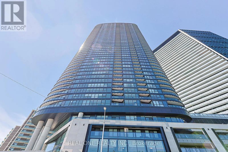 #821 585 Bloor Street East, Toronto (North St. James Town), Ontario, M4W0B3, Toronto (North St. James Town), Ontario — photo 1 of 5