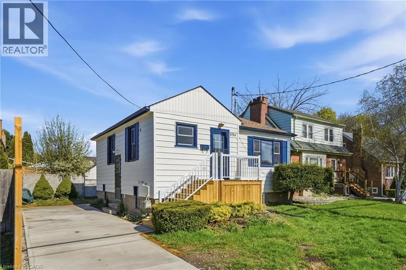 894 GARTH Street, Hamilton, Ontario, L9G4K9, Hamilton, Ontario — photo 1 of 5
