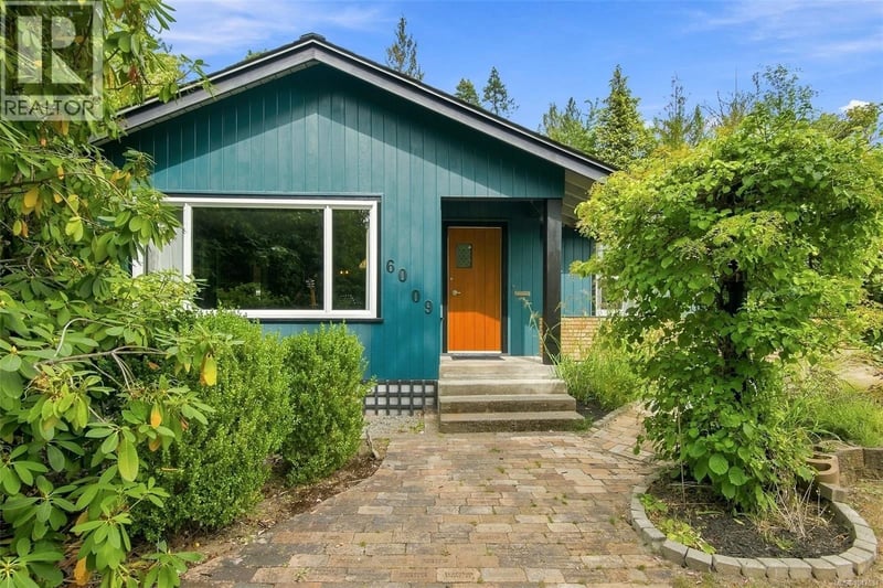 6009 River Road, Port Alberni, British Columbia, V9Y6Z8, Port Alberni, British Columbia — photo 1 of 5