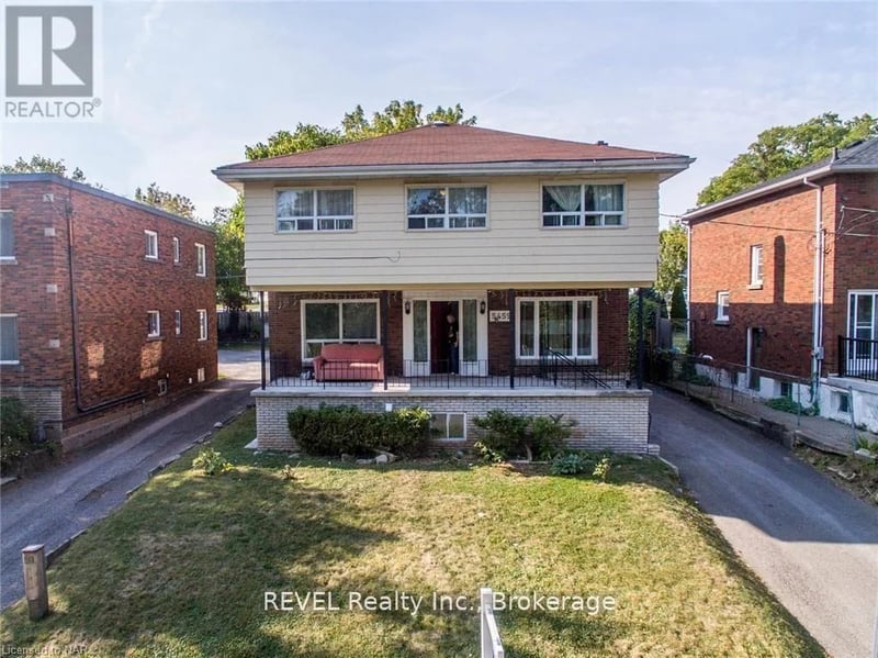 #1 5459 ONTARIO Avenue, Niagara Falls (Downtown), Ontario, L2E3S4, Niagara Falls (Downtown), Ontario — photo 1 of 5