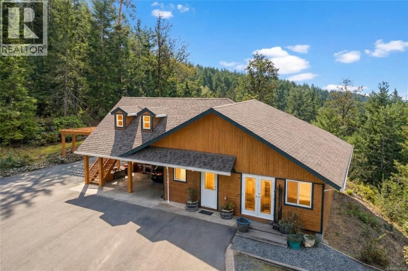 1990 Rena Road, Nanoose Bay, British Columbia, V9P9B1, Nanoose Bay, British Columbia — photo 1 of 5