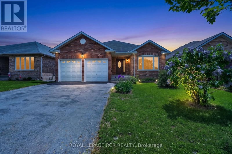 71 Elmwood Avenue, Brock (Beaverton), Ontario, L0K1A0, Brock (Beaverton), Ontario — photo 1 of 5