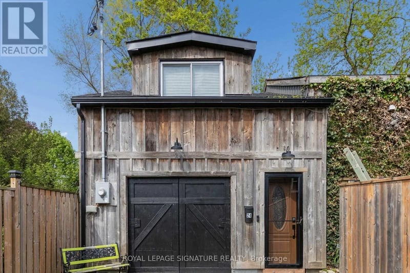 24 Davidson Street, Cambridge, Ontario, N1S2T9, Cambridge, Ontario — photo 1 of 5
