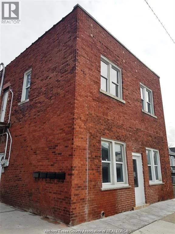 #4 1756 DROUILLARD Road, Windsor, Ontario, N8Y2S5, Windsor, Ontario — photo 1 of 5