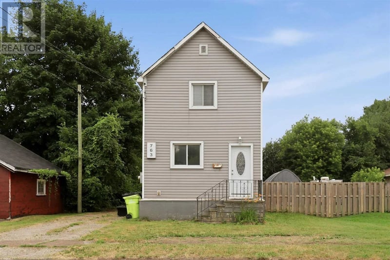 763 Dyment ST, Sault Ste. Marie, Ontario, P6C1E7, Sault Ste. Marie, Ontario — photo 1 of 5
