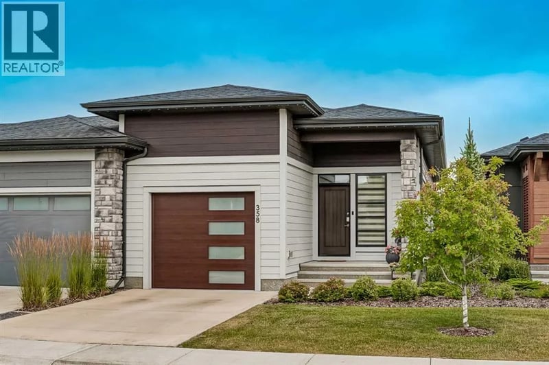 358 Marina Cove Southeast, Calgary, Alberta, T3M3P4, Calgary, Alberta — photo 1 of 5