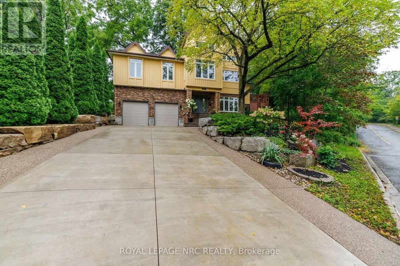 50 Tremont Drive, St. Catharines (Glendale/Glenridge), Ontario, L2T4A3, St. Catharines (Glendale/Glenridge), Ontario — photo 1 of 5