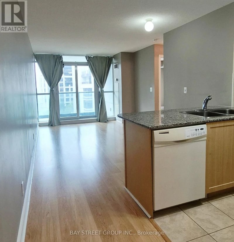 #812 30 Clegg Road, Markham (Unionville), Ontario, L6G0B4, Markham (Unionville), Ontario — photo 1 of 5