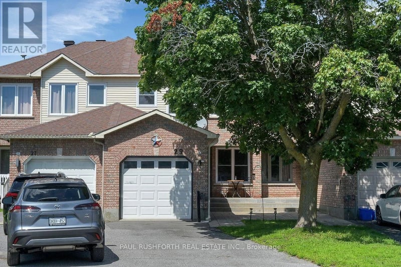 29 Grenadier Way, Ottawa, Ontario, K2J4L3, Ottawa, Ontario — photo 1 of 5