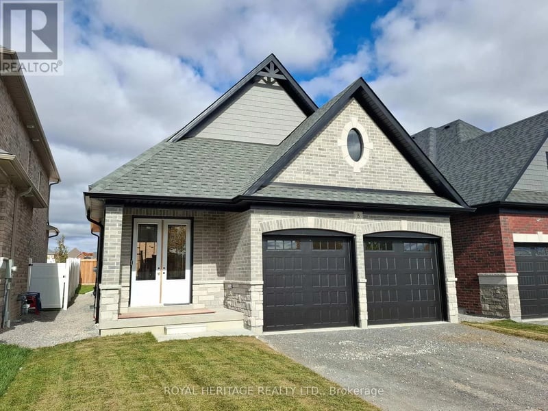 8 St Augustine Drive, Whitby (Brooklin), Ontario, L1M0L7, Whitby (Brooklin), Ontario — photo 1 of 5